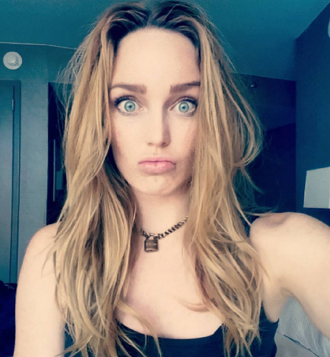 Caity Lotz Hot