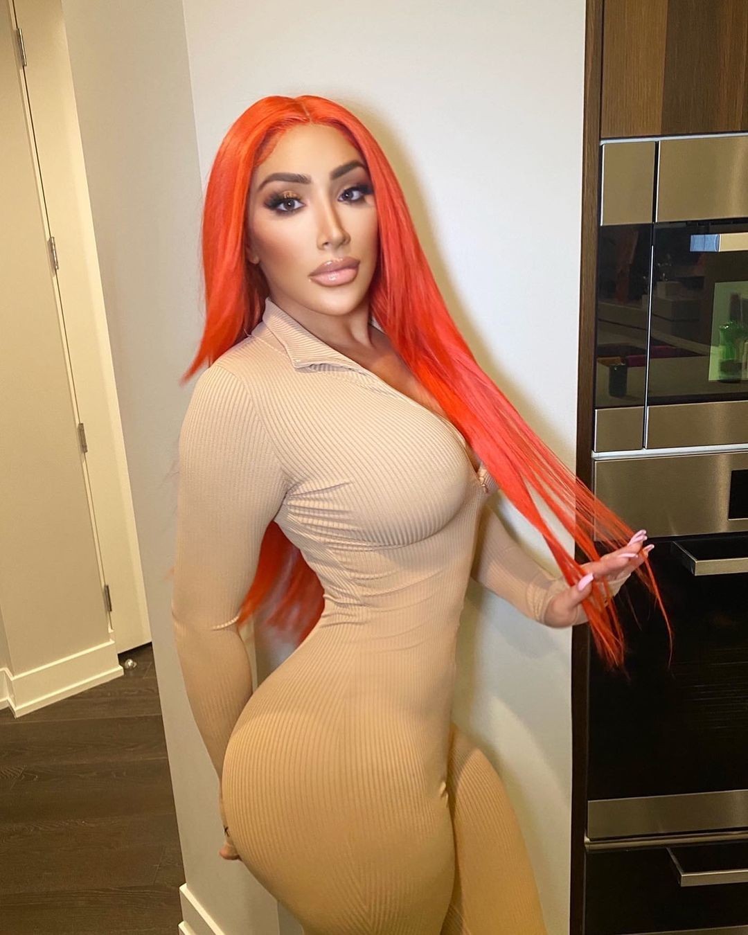 MissNikkiiBaby Redhead