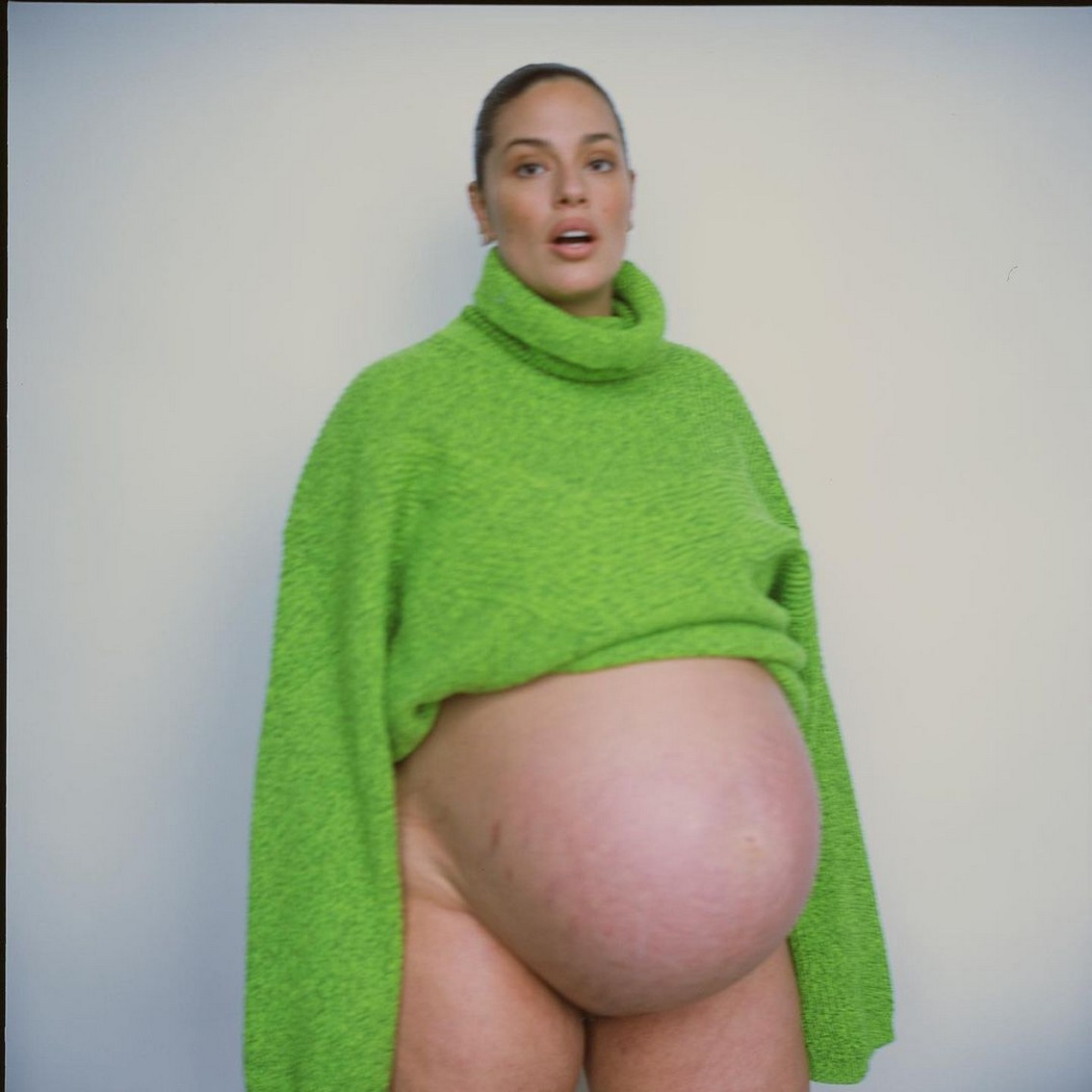 Ashley Graham Huge Baby Bump  Pantyless