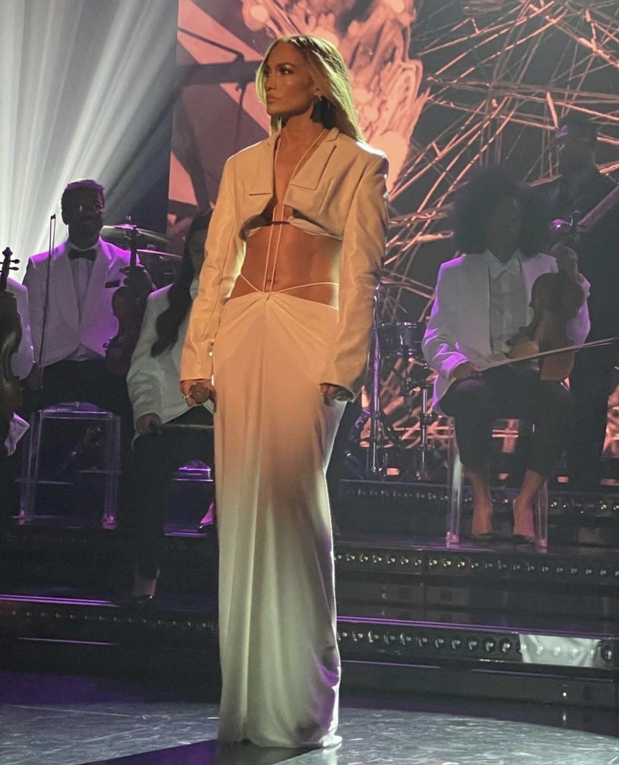 J Lo Sexy At The Tonight Show Starring Jimmy Fallon 