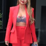 Chrissy Teigen Showed Lingerie In Public