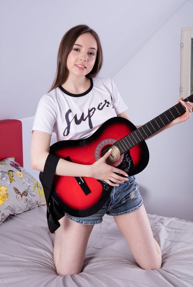 Sabrina Young TheFappening Nude With A Guitar (39 Photos)