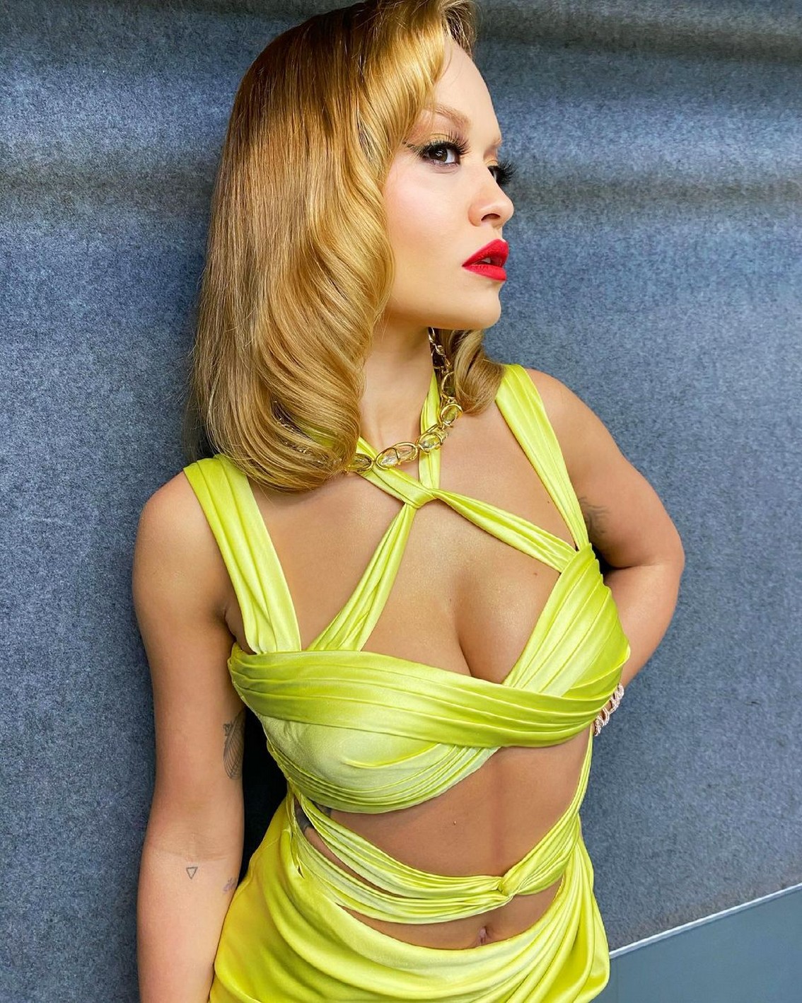 Rita Ora Sexy For The Voice AU 