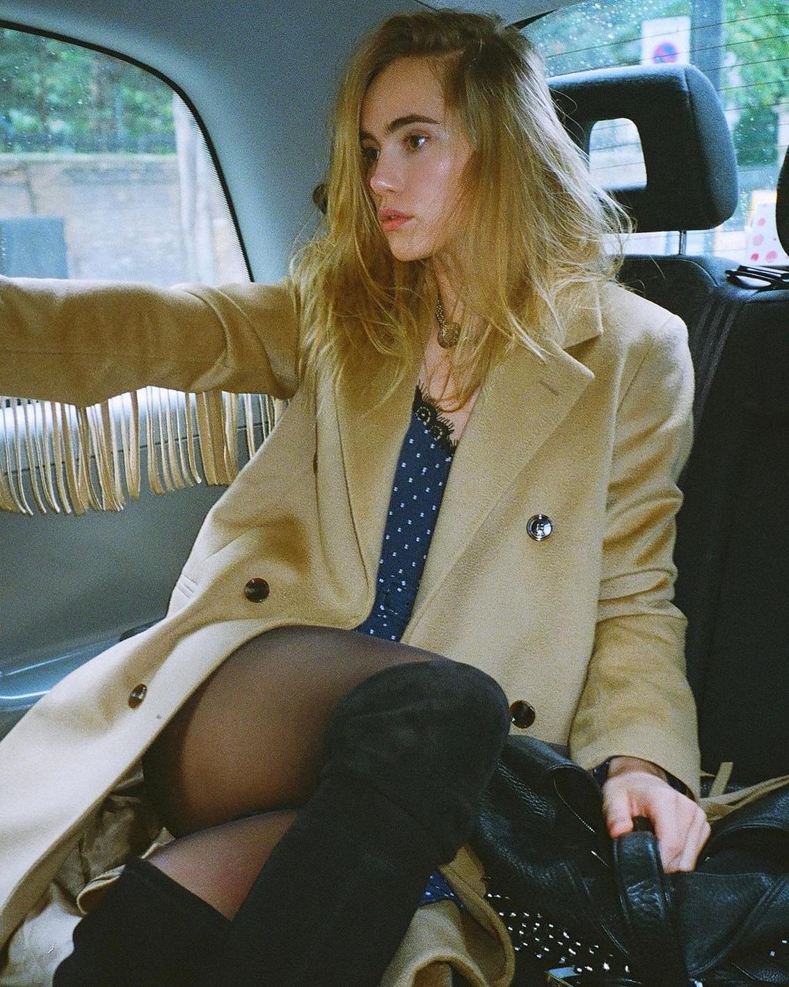 Suki Waterhouse Upskirt