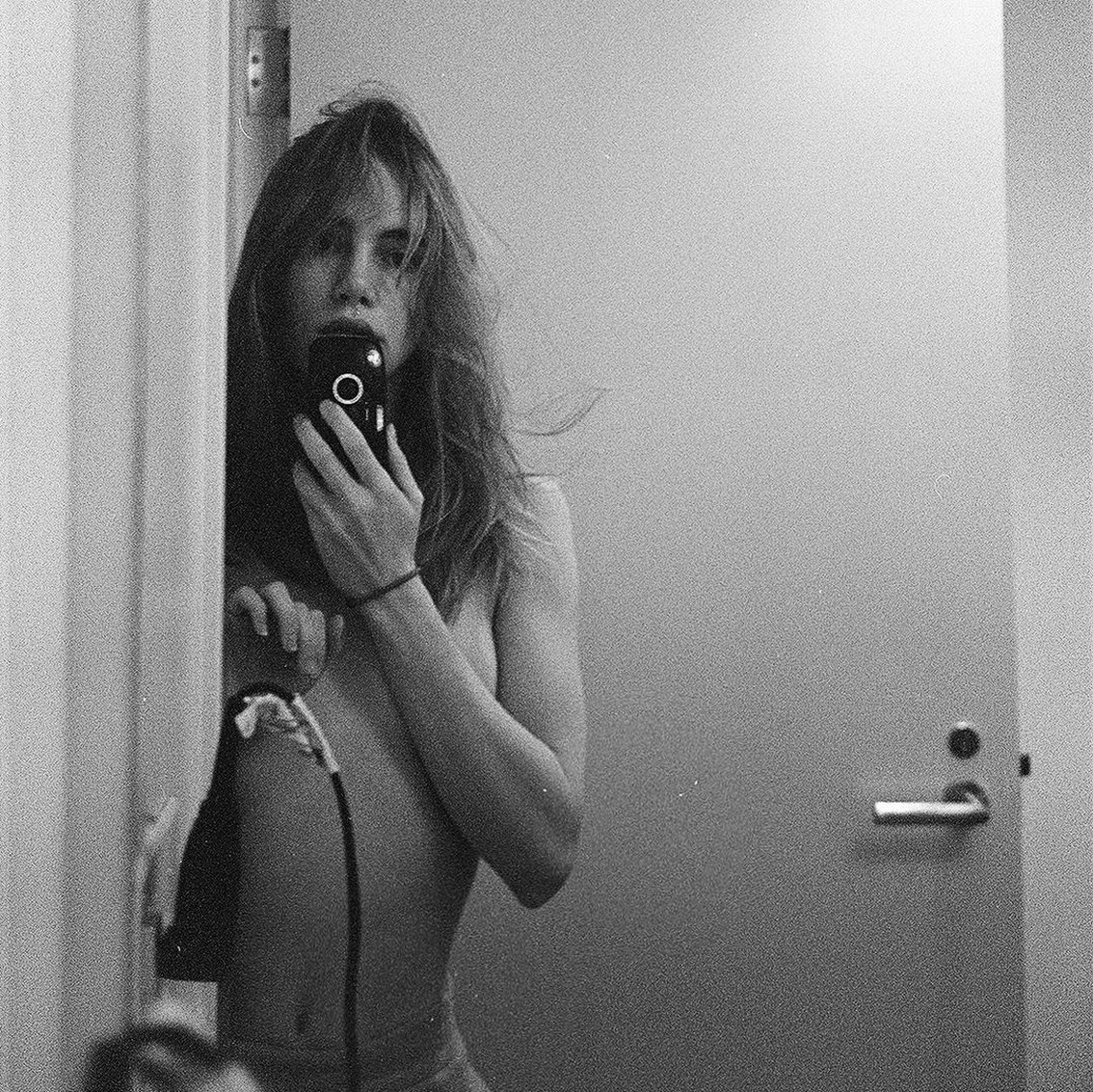 Suki Waterhouse Nudes