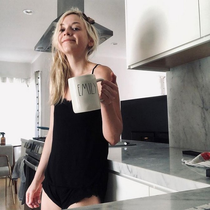 Emily Kinney So Cute