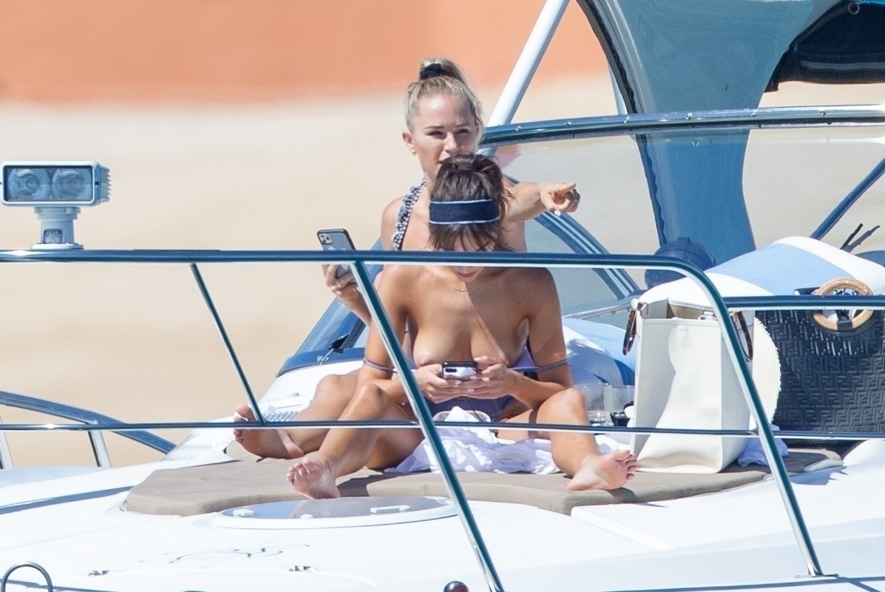 Olivia Culpo Nude On Board 