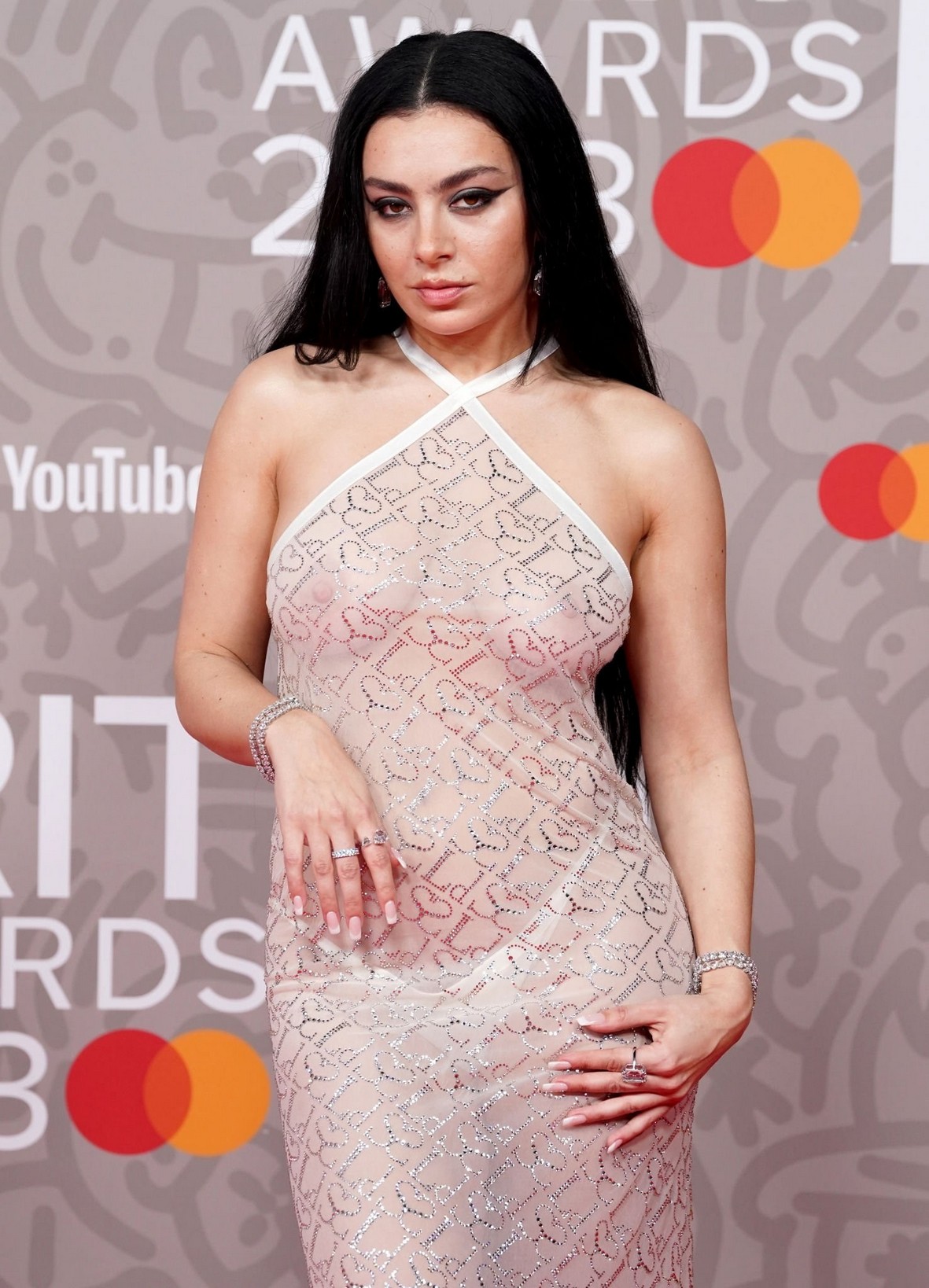 Charli XCX Exposed Tits In Ses Through Ludovic de Saint Sernin Dress