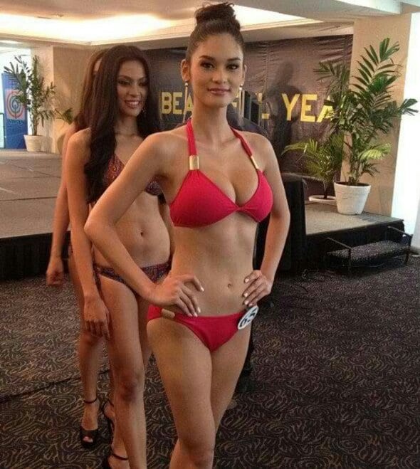 Pia Wurtzbach Moonwalk