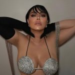 Hrush Achemyan Hot