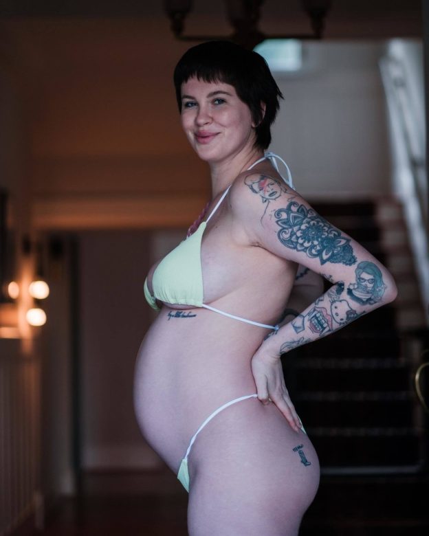 Ireland Baldwin Pregnant