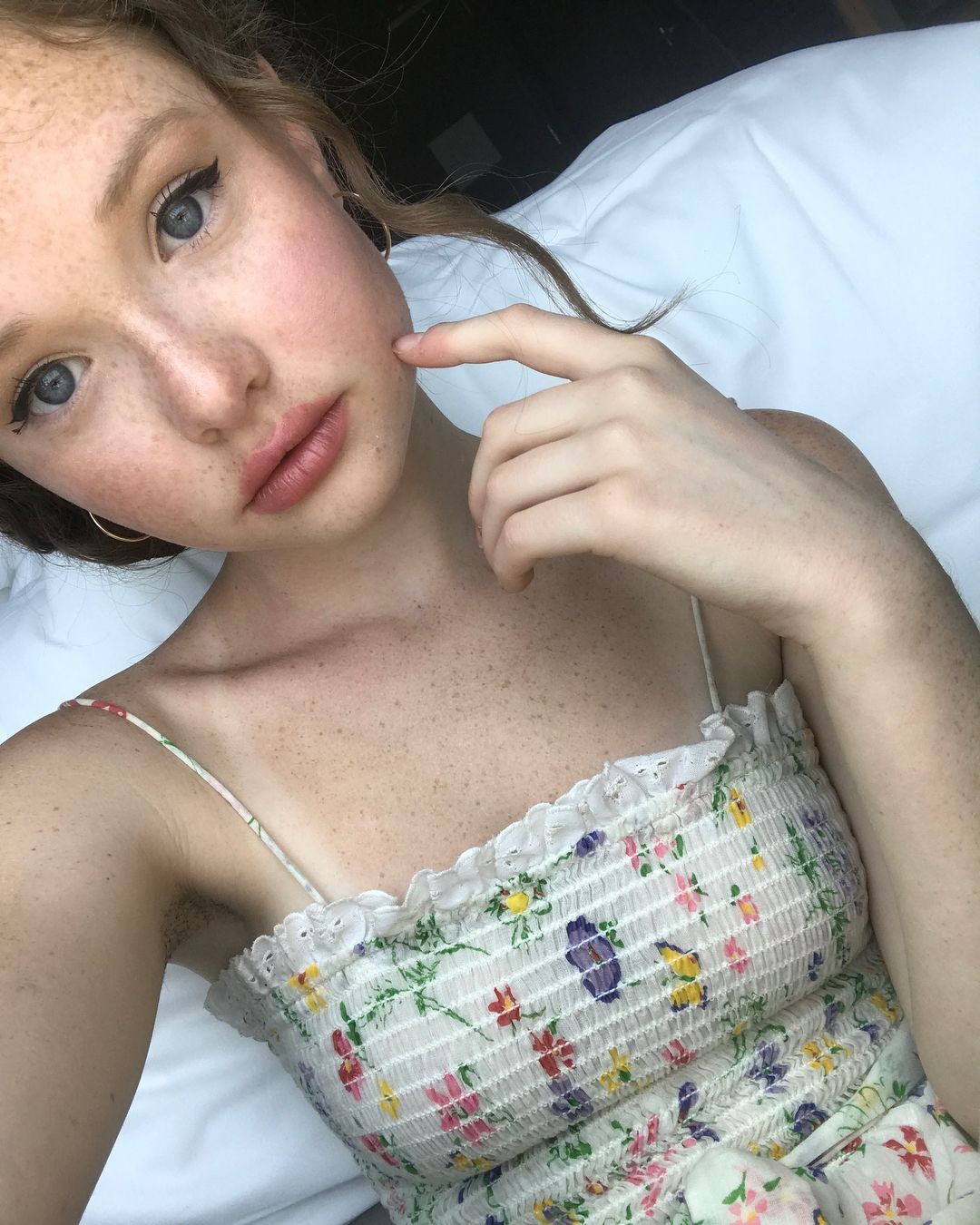 Zoe Colletti Selfie