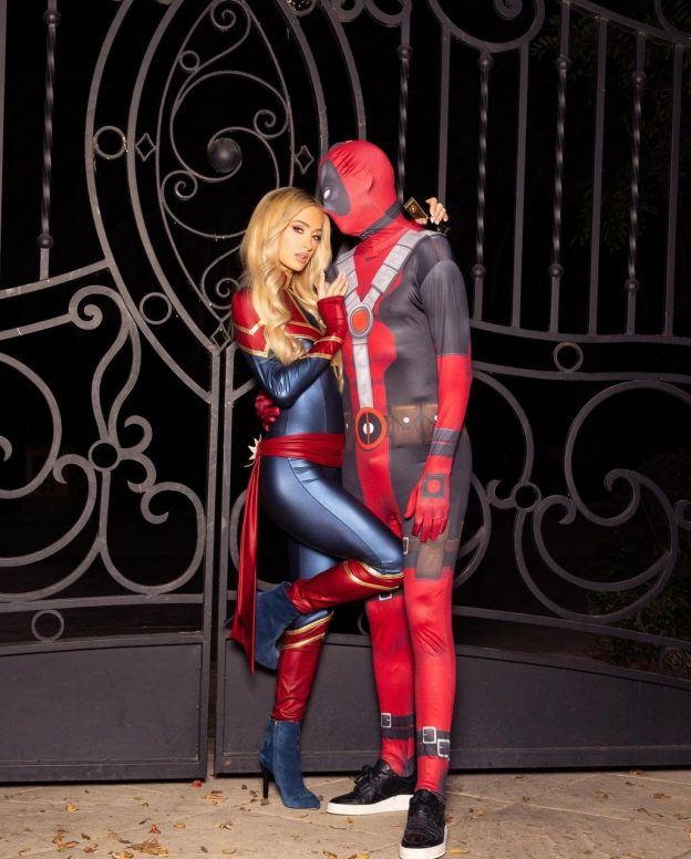 Paris Hilton Cosplay Sailor Moon And Captain Marvel For Halloween 2022 (26 Photos)| #The Fappening