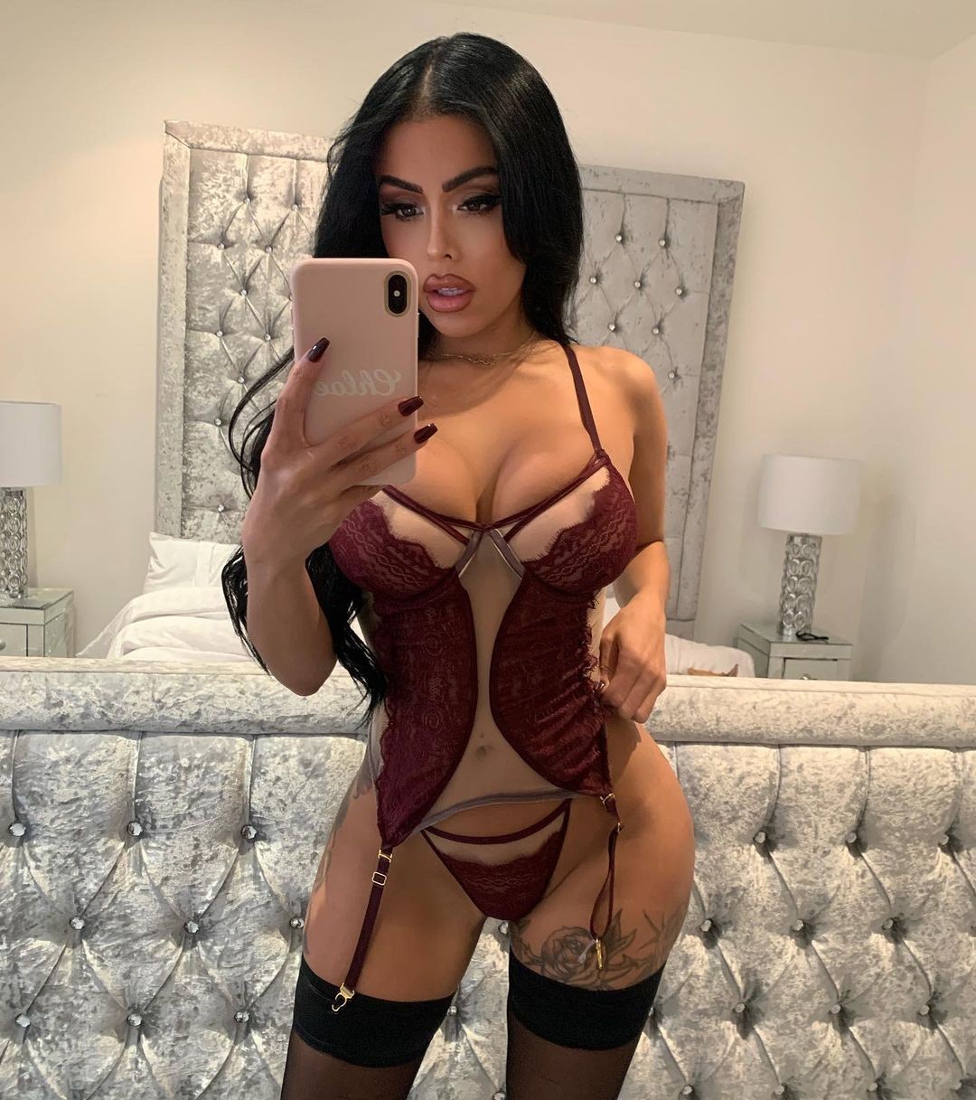 Chloe Saxon Selfie