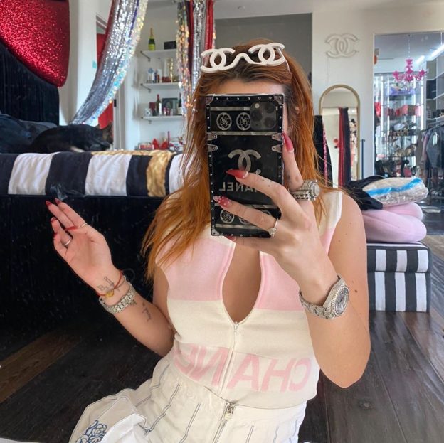 Bella Thorne Shared 3 Cute Selfies 3 Days Before Her 23th Birthday