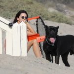 Kendall Jenner Enjoys The Company Of Devin Booker On The Beach (21 Photos)