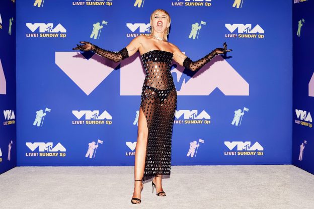 Miley Cyrus In See Through Dress On MTV VMA And Her Hot BTS Look (16 Photos)