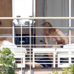 Suki Waterhouse Was Seen Naked On A Balcony While On Holiday In France (22 Photos)