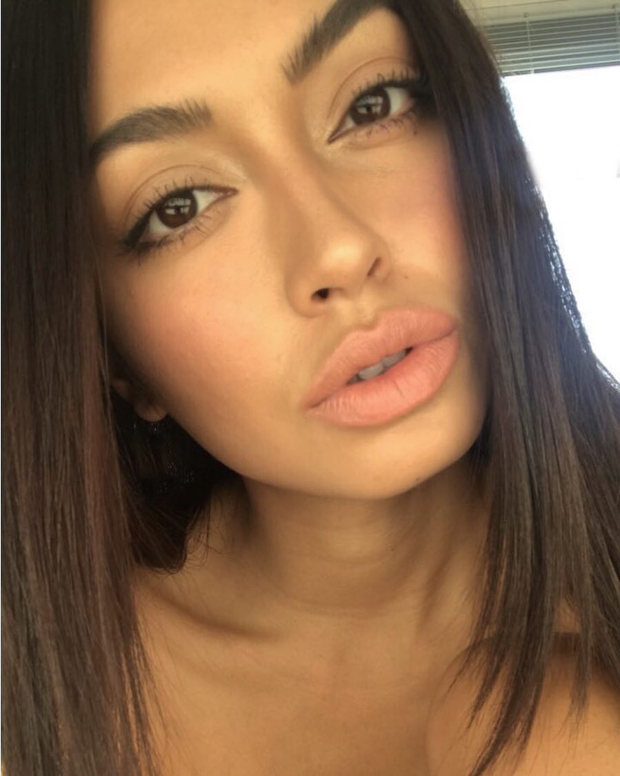 Ambra Gutierrez Selfie