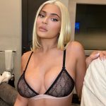 Kylie Jenner Became A Sexy Blonde (4 Photos And Videos)