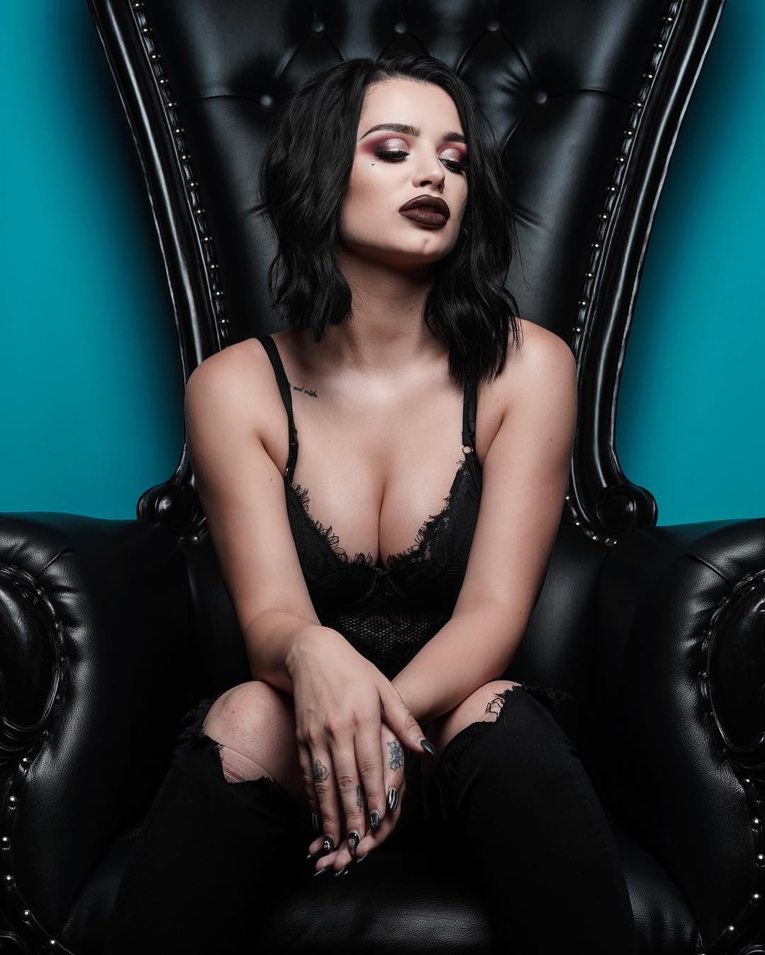 Saraya Bevis Sexy