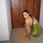 Kim Kardashian Sexy At Home (5 Photos)