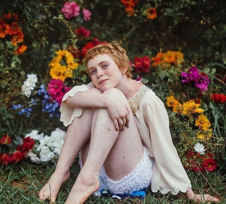 Sophia Lillis Sexy Feet