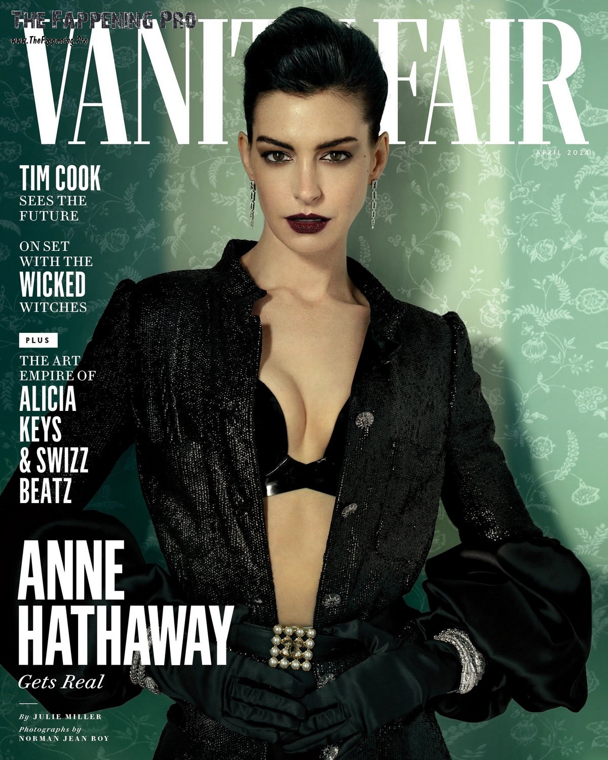 Anne Hathaway Sexy In Vanity Fair Magazine