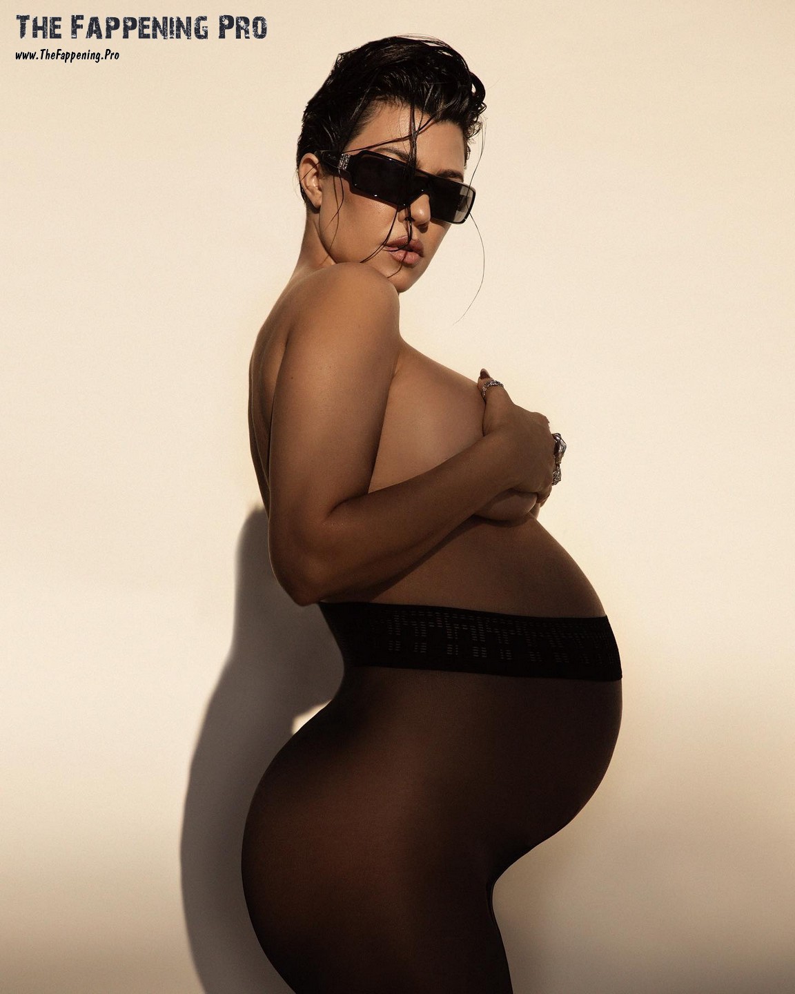 Kourtney Kardashian Pregnant