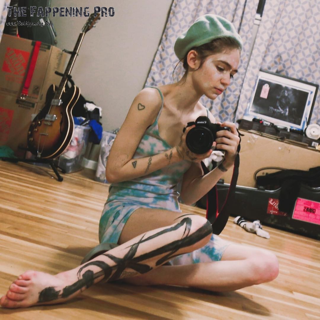 Grimes Bare Feet