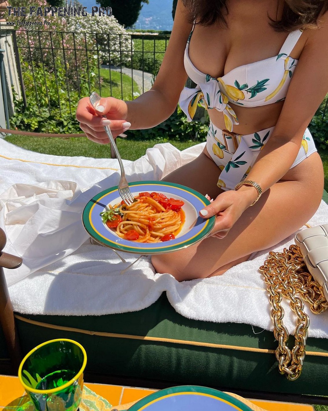 Olivia Culpo Eat