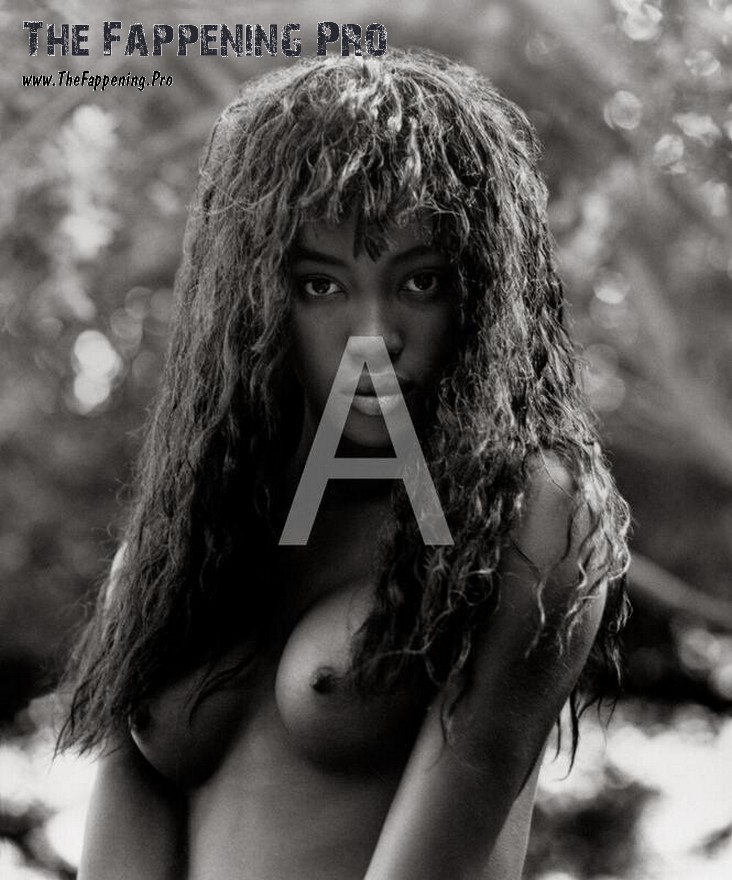 Naomi Campbell Topless