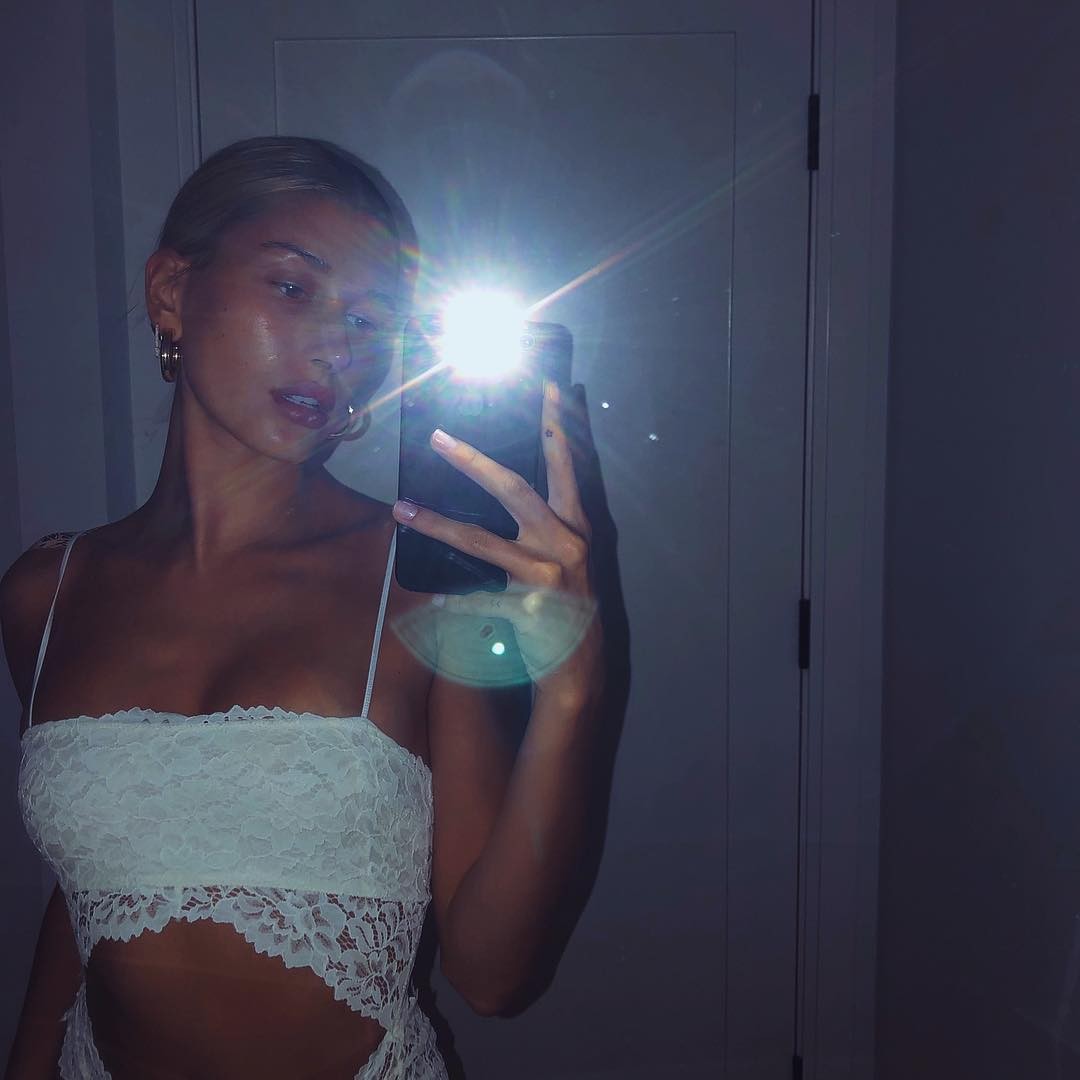 Hailey Bieber Selfie Sexy