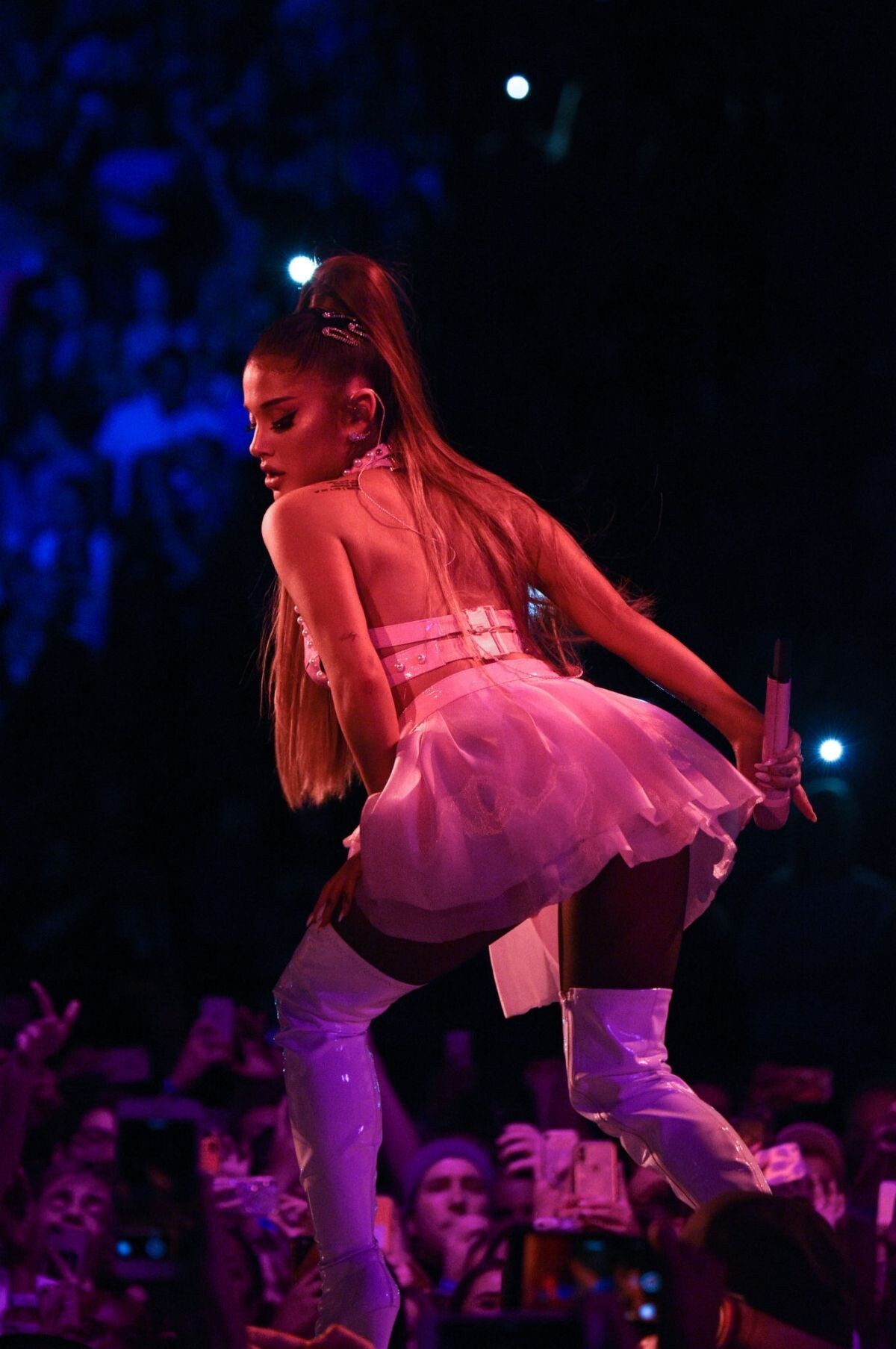 Ariana Grande Ass