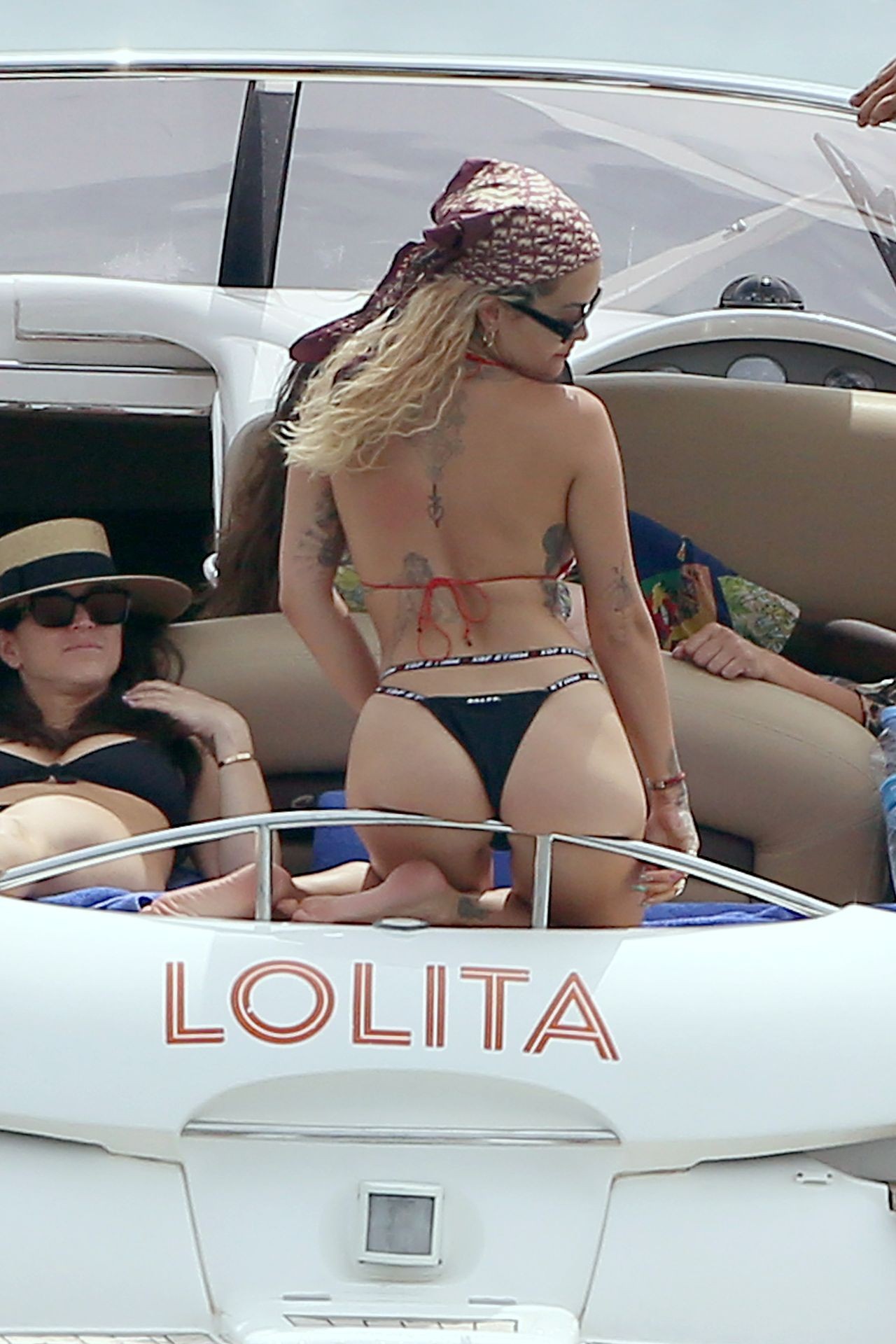 Rita Ora Ass