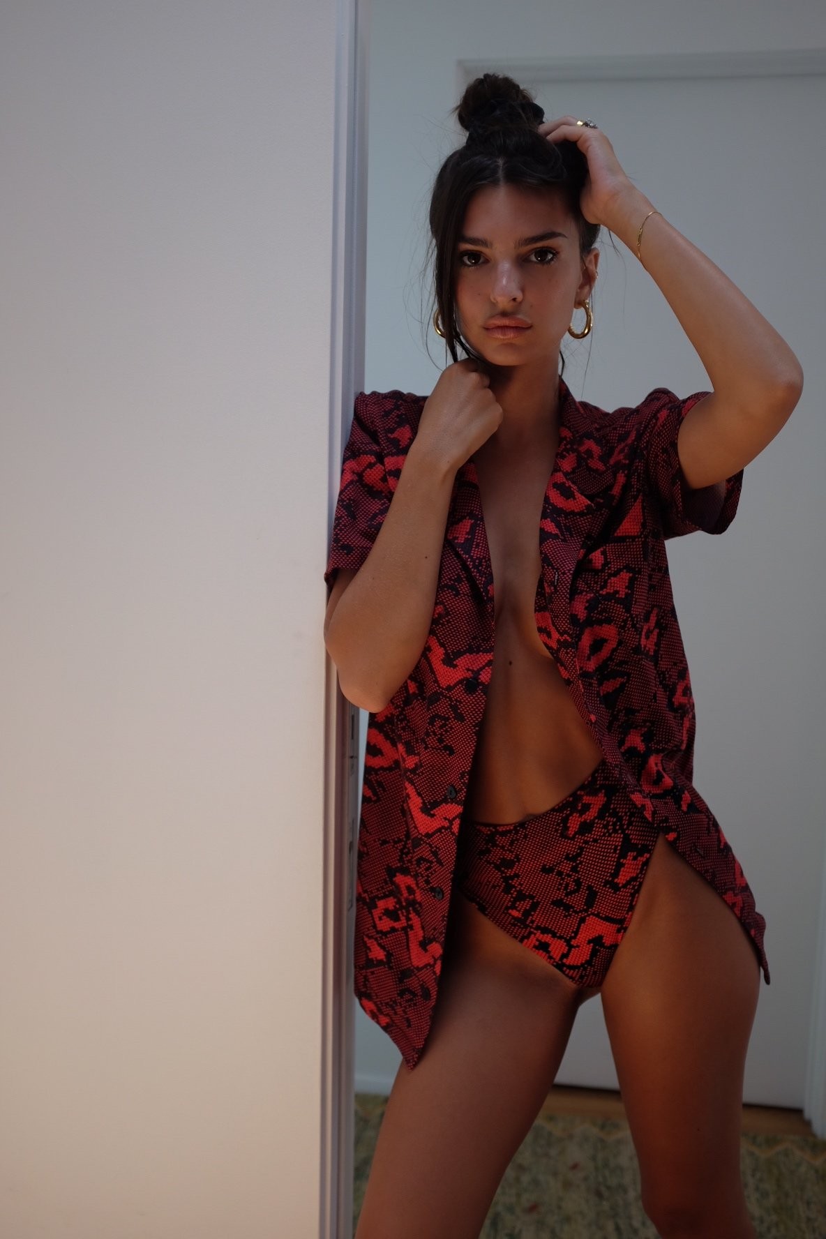 Emily Ratajkowski wearing Inamorata Swim