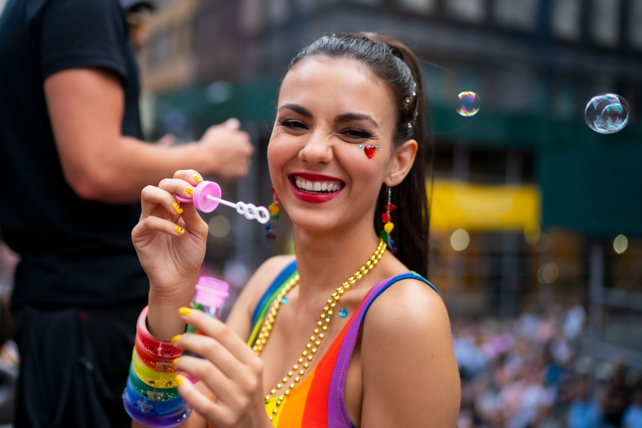 Victoria Justice Bubbles