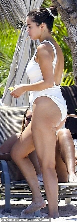 Selena Gomez Ass