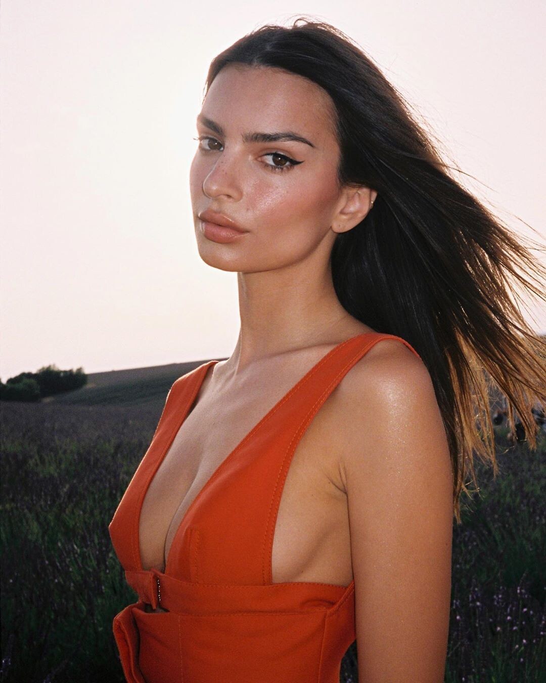 Emily Ratajkowski Tits