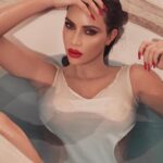 Kim Kardashian Tits