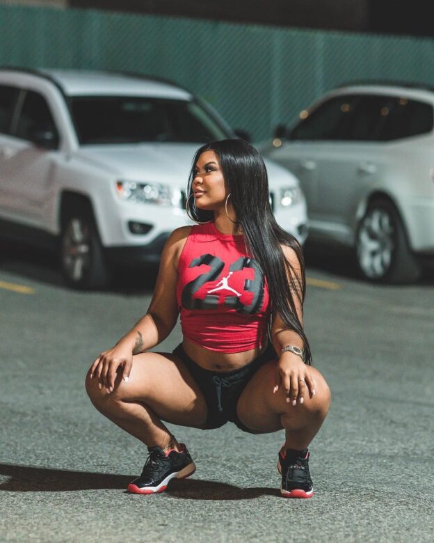 Taylor Hing aka ChineseKitty Sexy Tits (5 Photos)