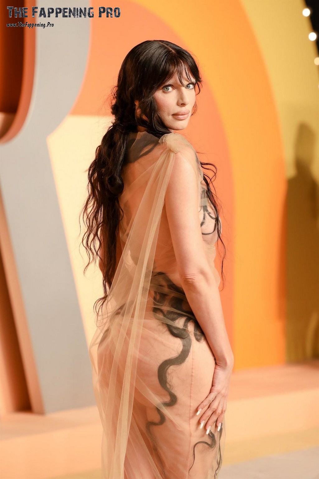 Julia Fox Ass