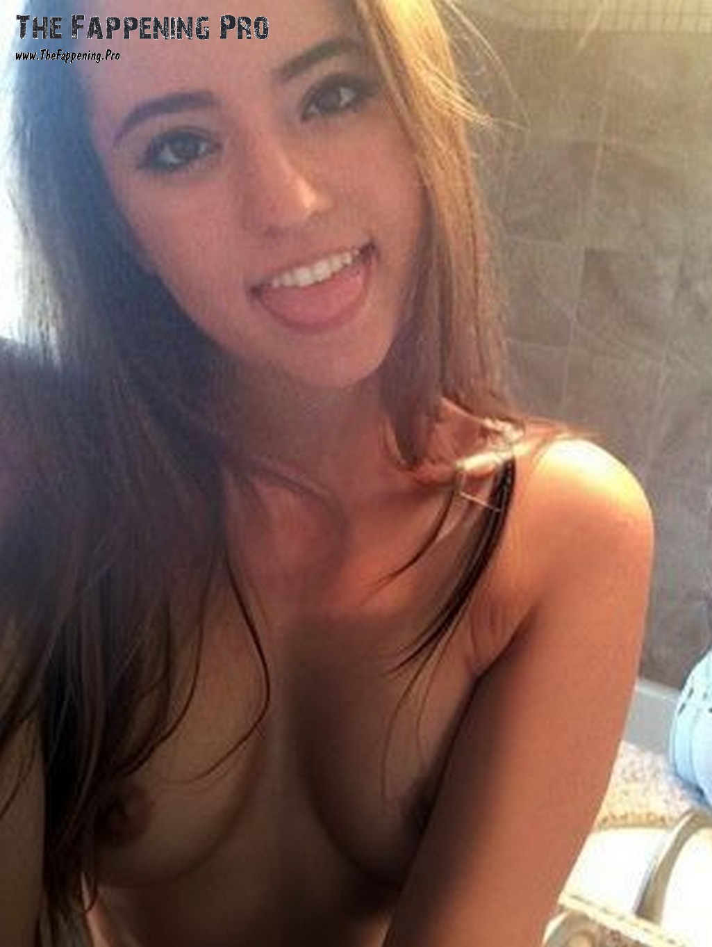 Sexlaptop Nude aka Ashley St Clair