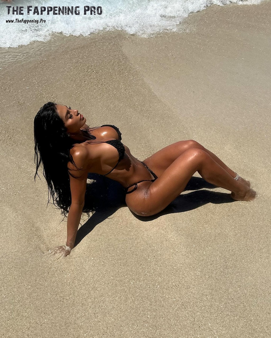 Gallienne Nabila Boobs
