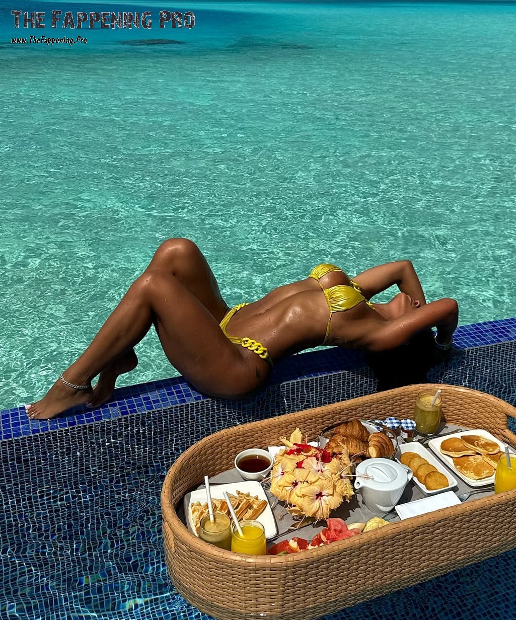 Gallienne Nabila In Revealing Bikini