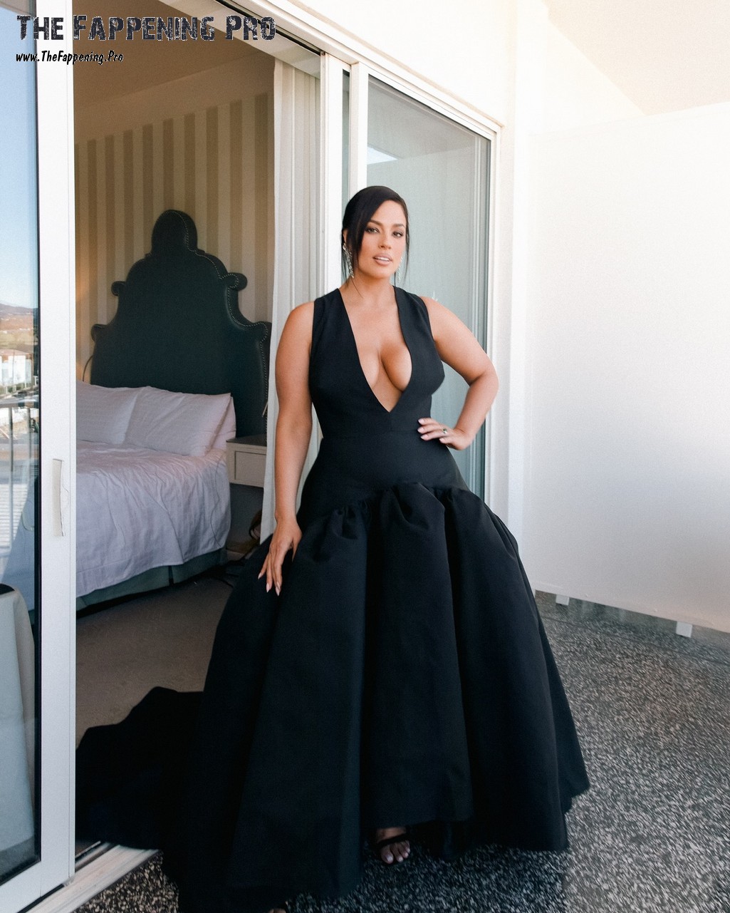 Ashley Graham Hot