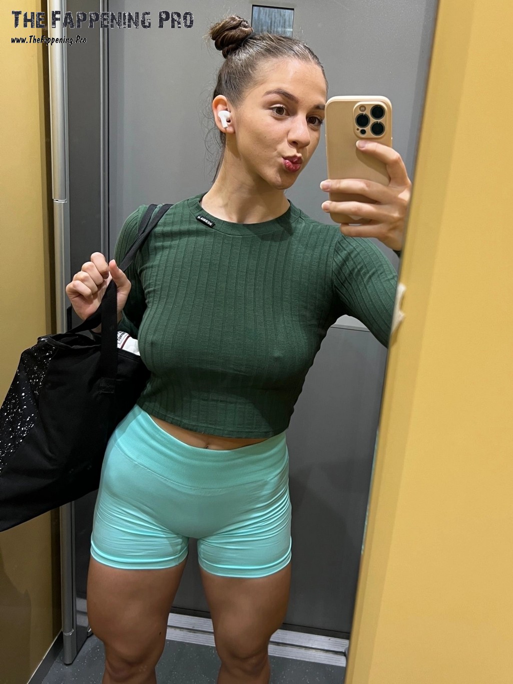 Fitness Model Selfie