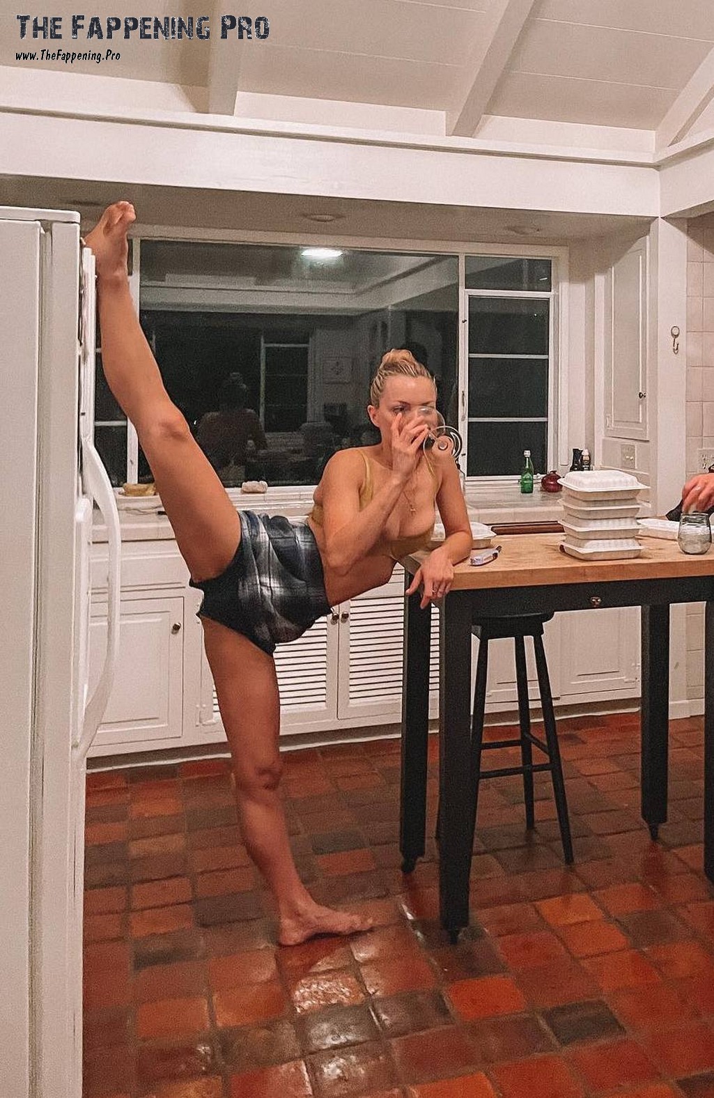 Francesca Eastwood BareFeet