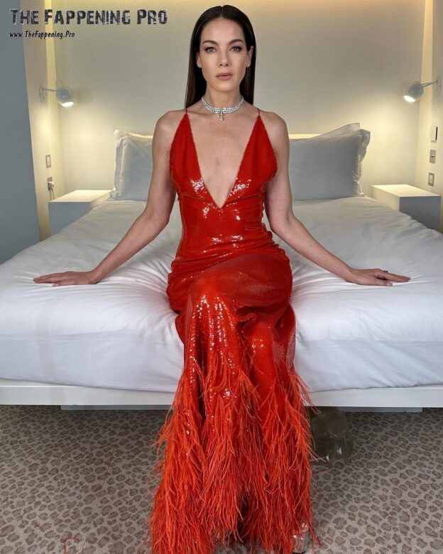 Michelle Monaghan Sexy In Red Dress