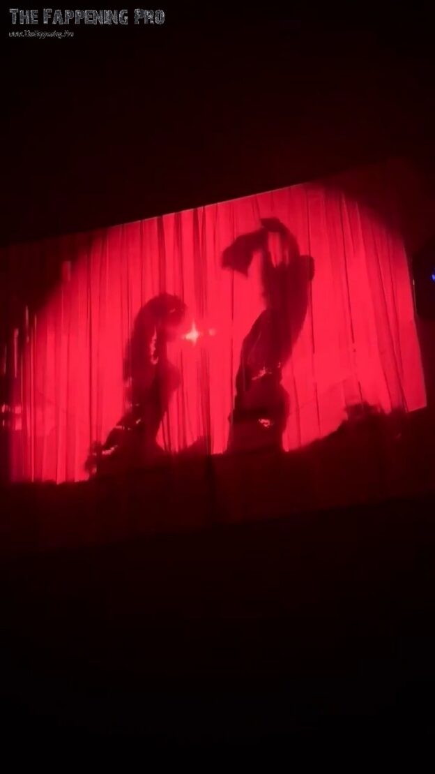 Sabrina Carpenter Nude "Bed Chem" Outro For Tonights Show (8 Photos)